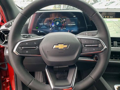 New 2026 Chevrolet Equinox LT w/ Safety and Technology Package image 17