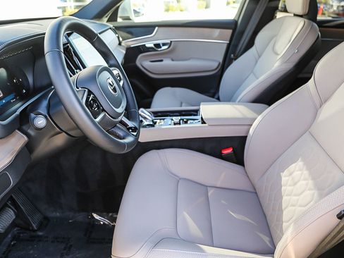 Certified 2025 Volvo XC90 B5 Core w/ Climate Package image 19
