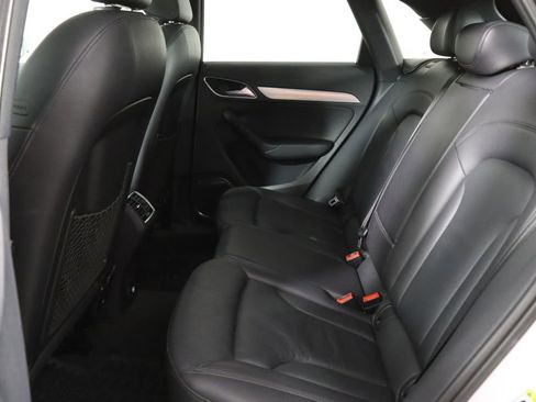 Used 2017 Audi Q3 2.0T Prestige w/ Prestige Package AWD/4WD image 16