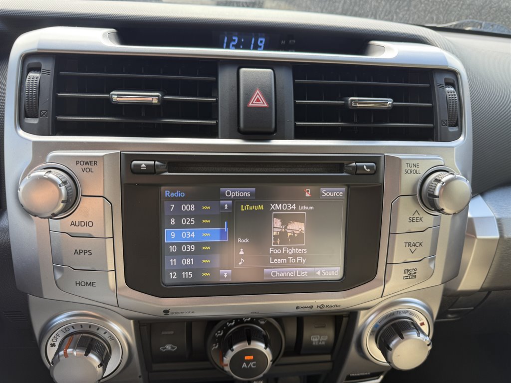 Used 2018 Toyota 4Runner SR5 Premium AWD/4WD image 14