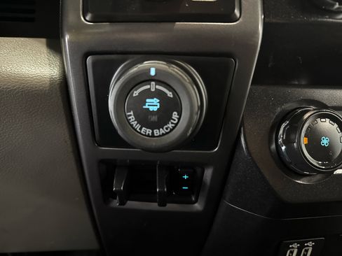 Used 2019 Ford F150 XLT w/ Equipment Group 302A Luxury image 25