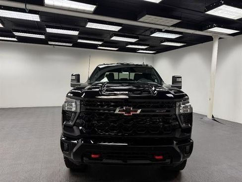 New 2026 Chevrolet Silverado 2500 ZR2 AWD/4WD image 6