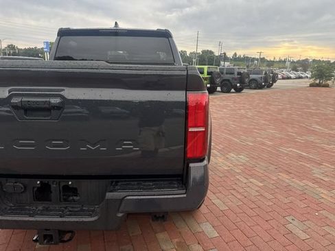 Used 2024 Toyota Tacoma TRD Off-Road AWD/4WD image 11