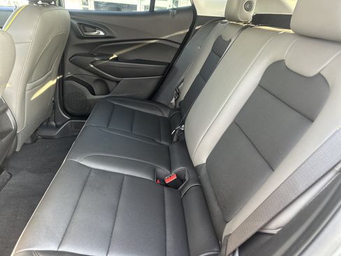 Used 2025 Chevrolet Trax ACTIV w/ Sunroof Package FWD image 12
