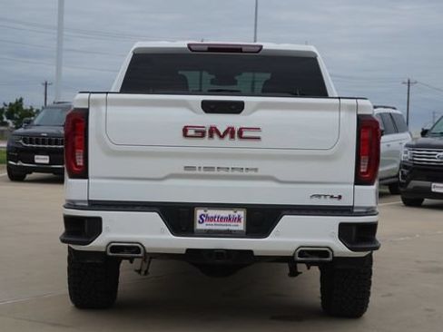 Used 2025 GMC Sierra 1500 AT4 AWD/4WD image 8