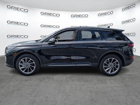 Used 2023 Lincoln Corsair FWD w/ Equipment Group 101A image 5