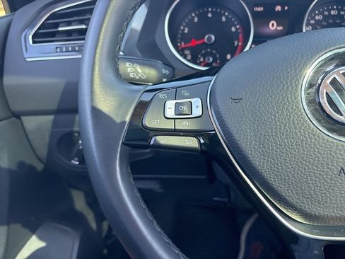 Used 2019 Volkswagen Tiguan SE image 22
