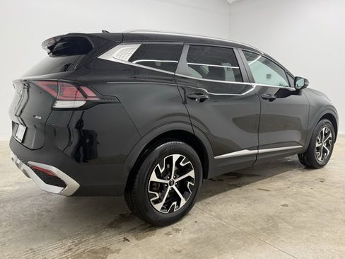 Used 2023 Kia Sportage EX image 5