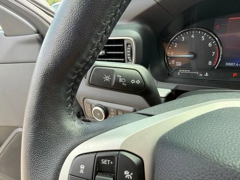 Used 2023 Ford Explorer XLT w/ Equipment Group 202A AWD/4WD image 31