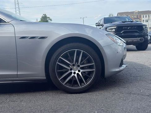 Used 2017 Maserati Ghibli RWD image 4