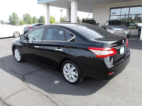 Used 2013 Nissan Sentra SL w/ Leather Pkg FWD image 3