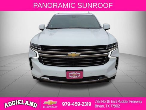 Certified 2022 Chevrolet Suburban LT w/ Luxury Package image 9