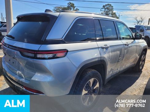 Used 2024 Jeep Grand Cherokee Limited 4xe image 17