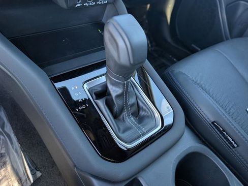 Used 2025 Subaru Forester Limited image 26