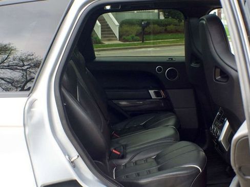 Used 2017 Land Rover Range Rover Sport SVR image 58