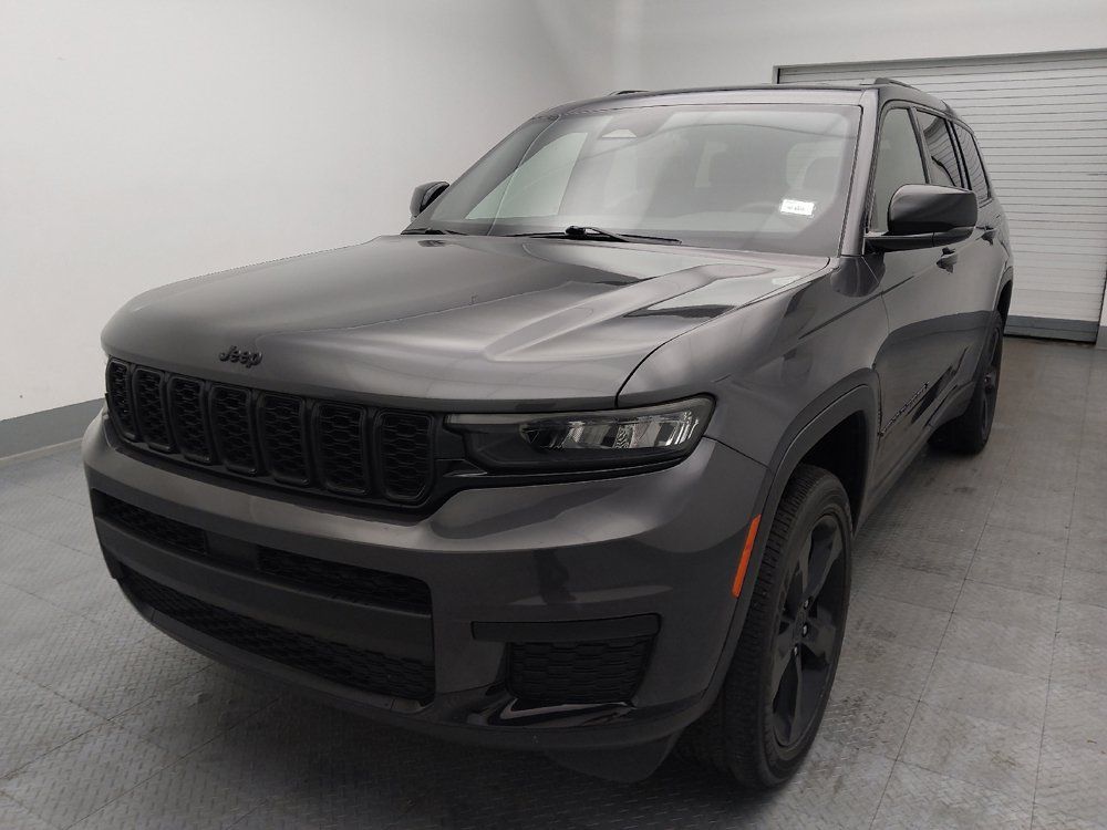 Used 2023 Jeep Grand Cherokee L Laredo AWD/4WD image 15
