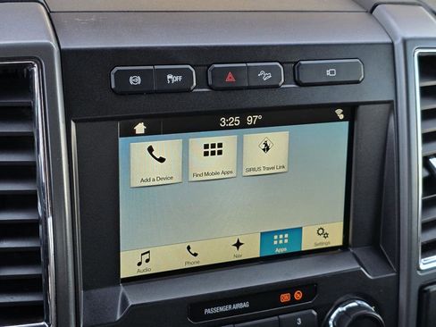 Used 2017 Ford F250 XLT w/ XLT Premium Package AWD/4WD image 14