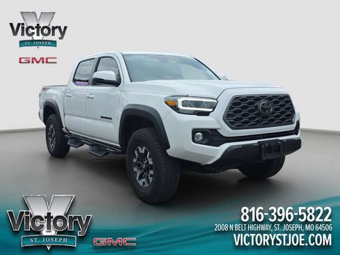 Used 2021 Toyota Tacoma TRD Off-Road AWD/4WD image 1