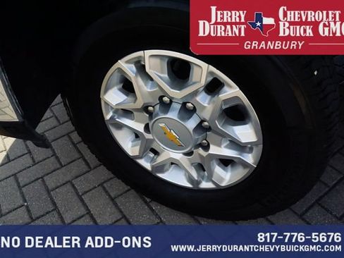 Used 2025 Chevrolet Silverado 3500 LT w/ Safety Package AWD/4WD image 9