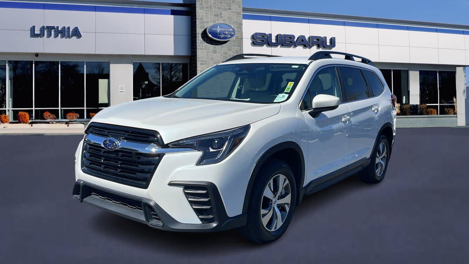 Certified 2025 Subaru Ascent Premium w/ Premium Package AWD/4WD image 1