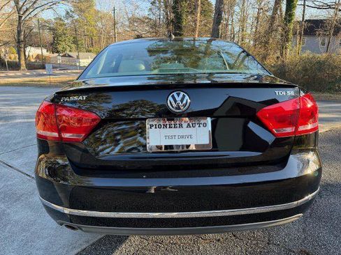 Used 2012 Volkswagen Passat TDI SE image 20