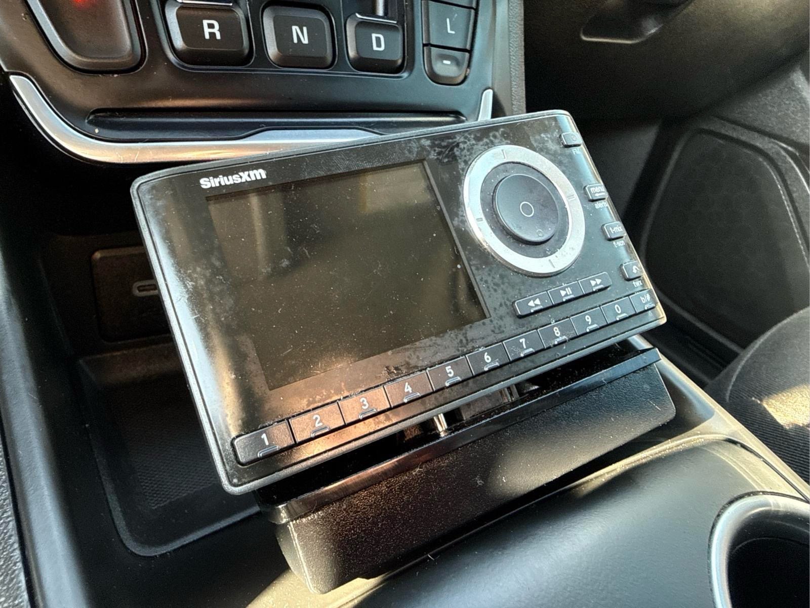 Used 2019 GMC Terrain SLE w/ Driver Convenience Package FWD image 24