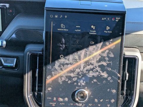 New 2026 GMC Yukon AT4 w/ AT4 Premium Plus Package image 19