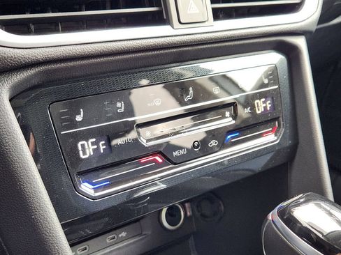 New 2026 Volkswagen Taos SEL AWD/4WD image 10