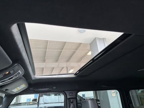 Used 2015 Mercedes-Benz G 550 image 6