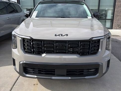 Certified 2025 Kia Sorento SX image 7