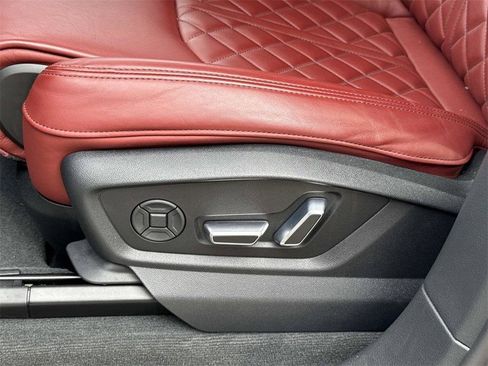 Used 2024 Audi SQ7 Premium Plus w/ S Sport Package image 21