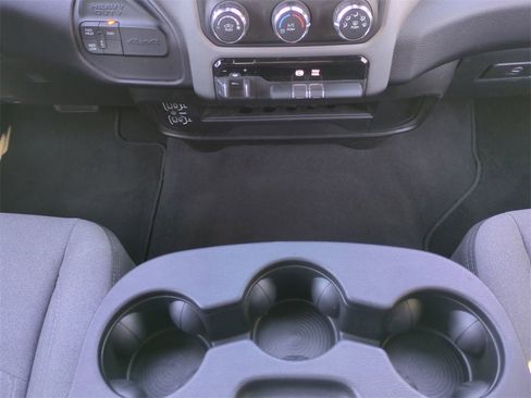 Used 2024 RAM 3500 Big Horn image 19