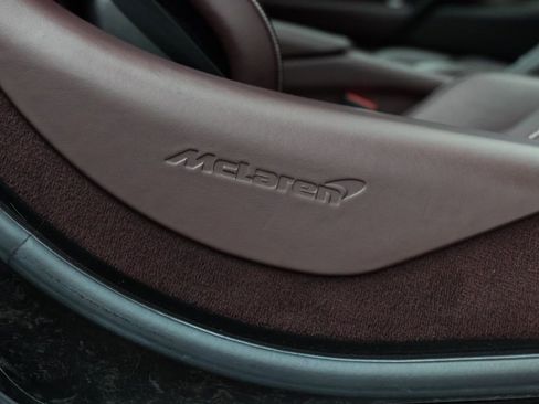 Used 2018 McLaren 720S Performance image 23