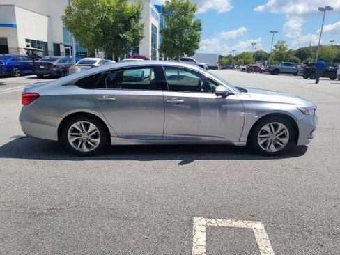 Used 2018 Honda Accord LX image 12