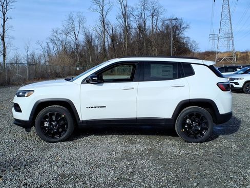 New 2026 Jeep Compass Latitude image 2