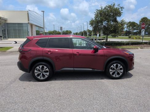 Used 2023 Nissan Rogue SV FWD image 4