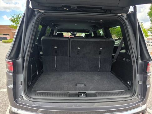 Used 2023 Jeep Wagoneer Series II RWD image 35