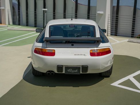 Used 1991 Porsche 928 GT image 10