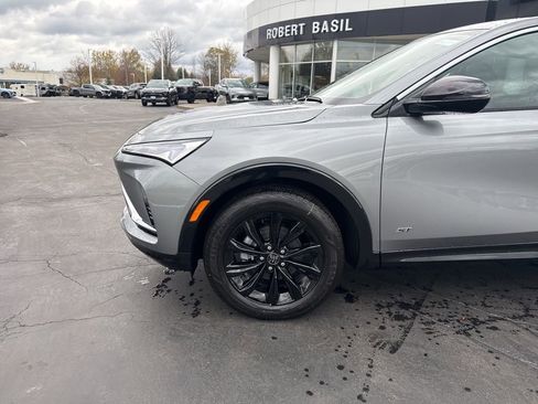 New 2026 Buick Envista Sport Touring image 5