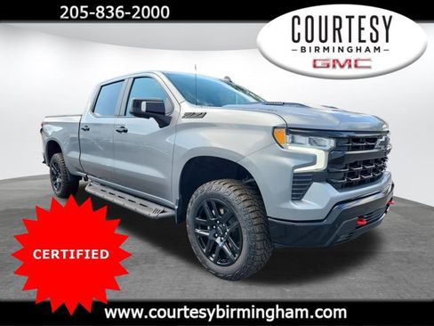 Used 2025 Chevrolet Silverado 1500 LT Trail Boss w/ LT Trail Boss Premium Package AWD/4WD image 1
