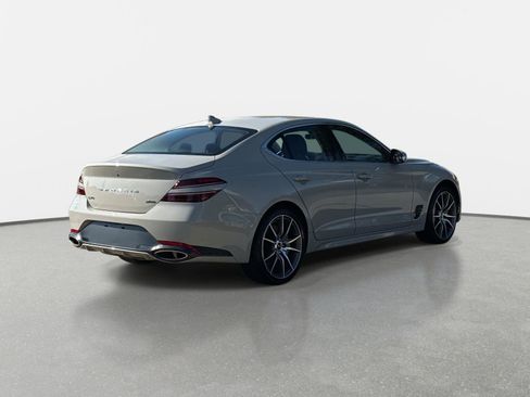 Used 2025 Genesis G70 2.5T image 5