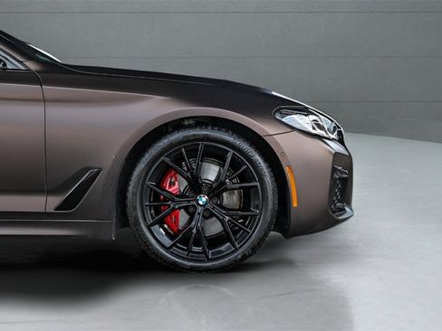 Used 2023 BMW 530i w/ M Sport Package image 17