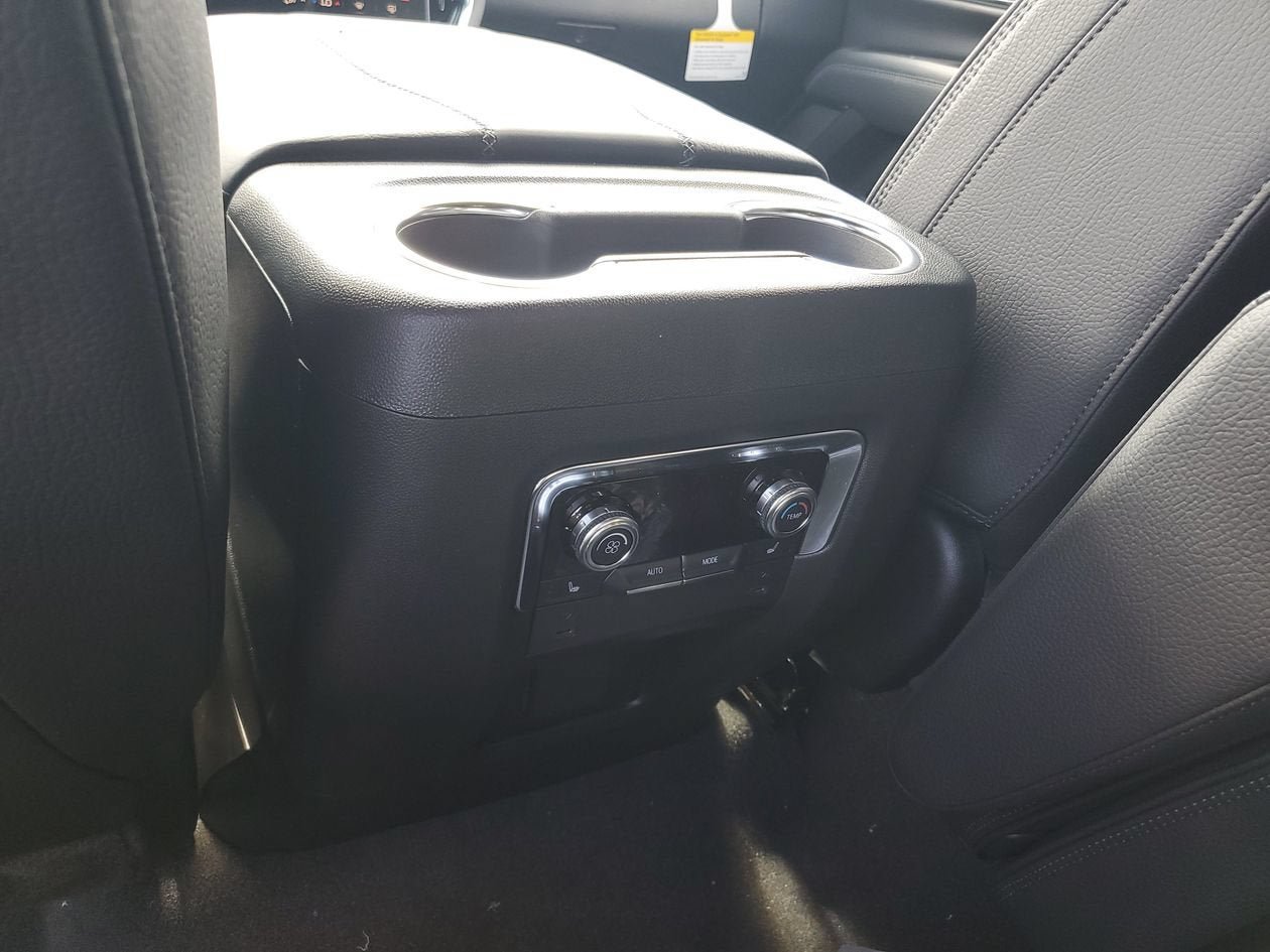 New 2026 GMC Yukon Denali RWD image 16