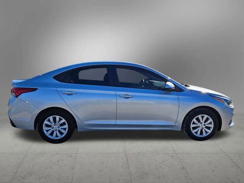Used 2021 Hyundai Accent SE image 7