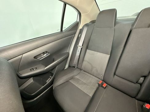 Used 2020 Nissan Sentra SV FWD image 12