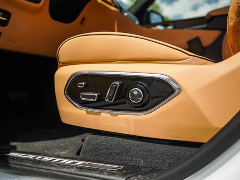 New 2025 Jeep Grand Cherokee Summit image 19