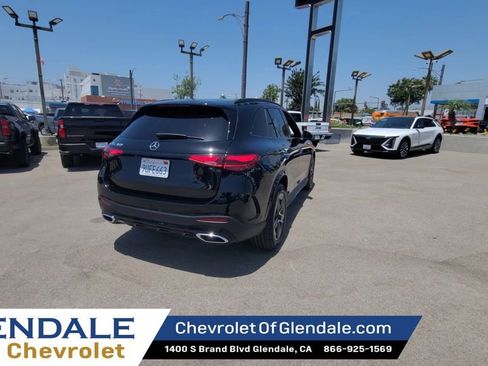 Used 2025 Mercedes-Benz GLC 300 image 7