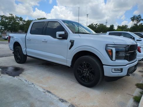 Used 2025 Ford F150 Platinum w/ Equipment Group 702A High AWD/4WD image 1