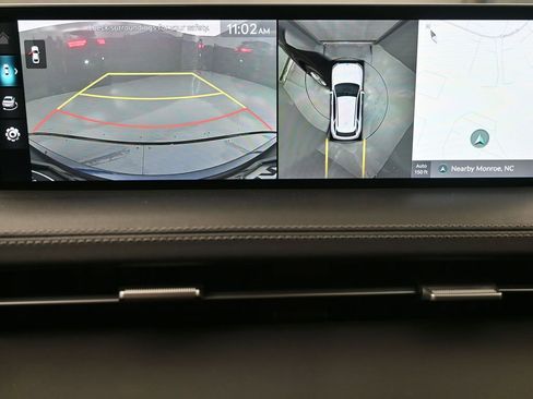 Used 2022 Genesis GV70 3.5T Sport w/ Sport Advanced Package image 12