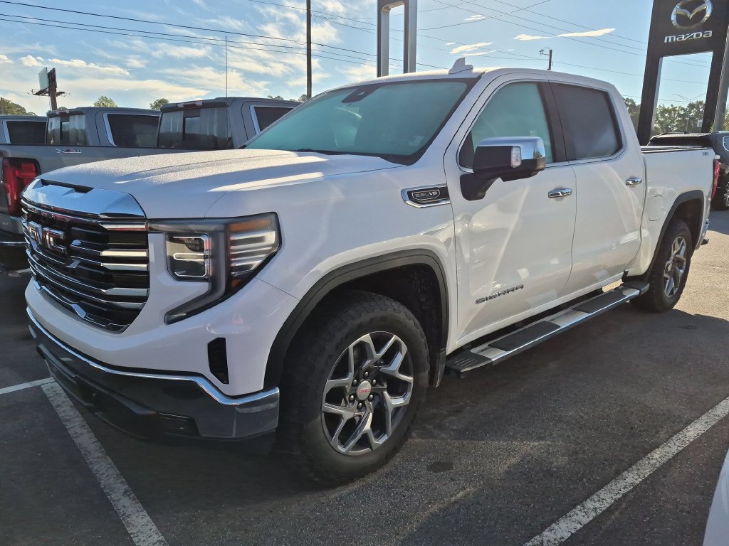 Used 2023 GMC Sierra 1500 SLT w/ SLT Convenience Package AWD/4WD image 2